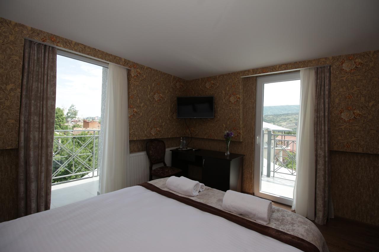 Marialuis Hotel Tbilisi Exterior foto